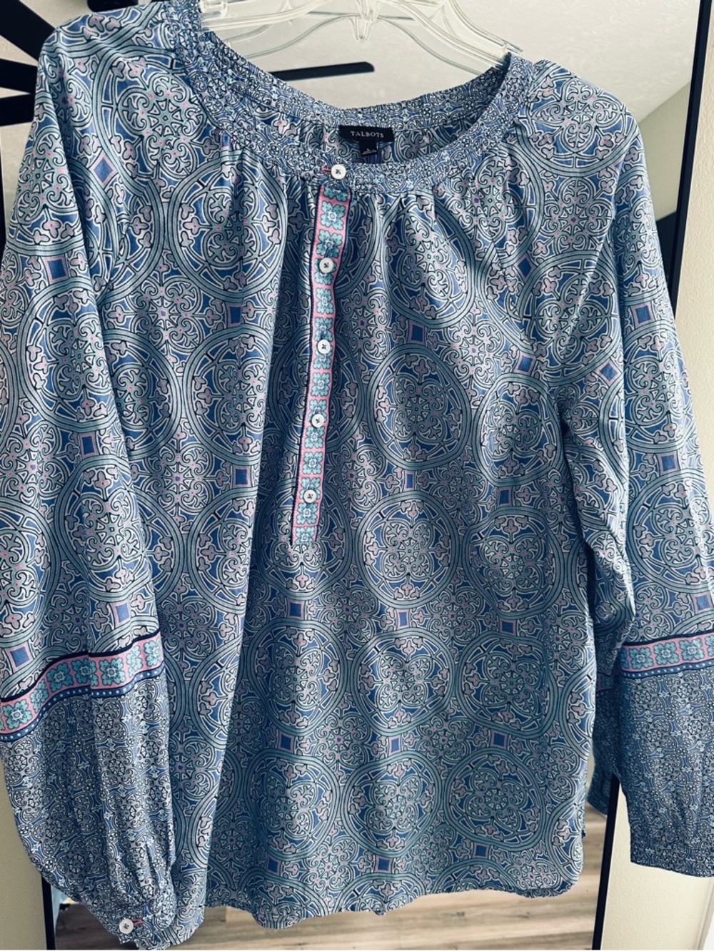 Talbots Blue and Pink Medallion Print Peasant Top -L - Picture 8 of 11